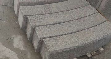 驻马店芝麻白弧形路牙石