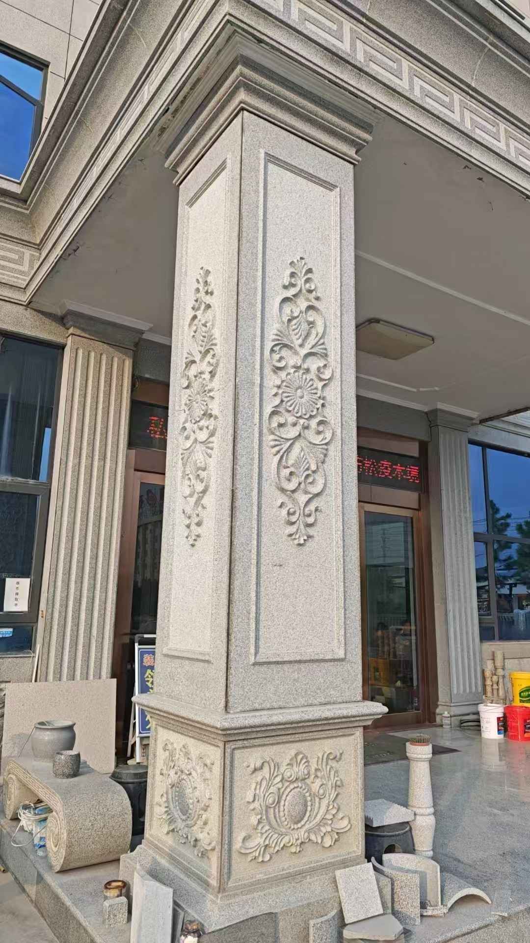 驻马店芝麻白别墅雕刻柱子  黄金麻