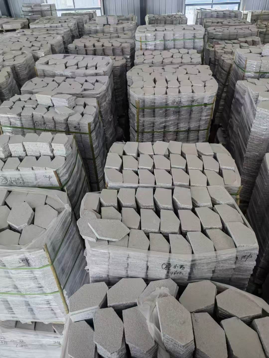 驻马店芝麻白石材冰裂纹，碎拼。