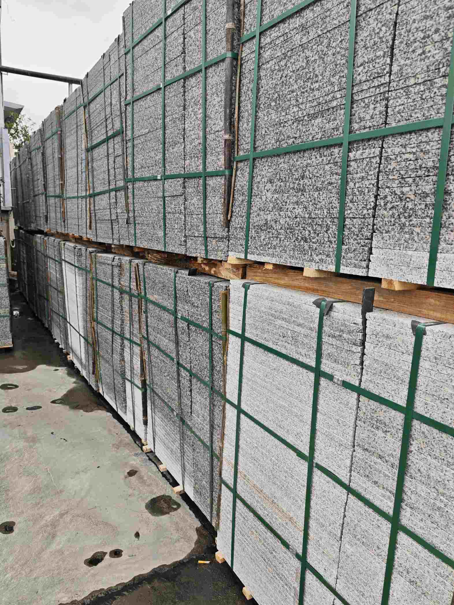 驻马店芙蓉白地铺石，石材地铺石