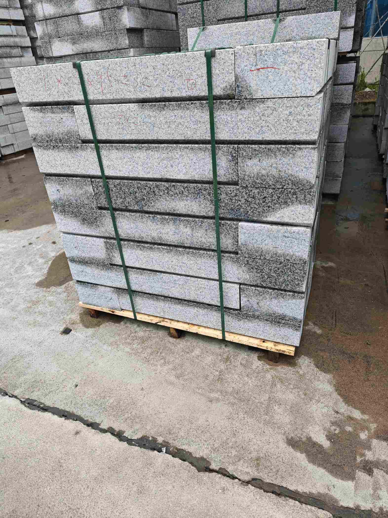 驻马店芙蓉白路牙石，马路牙子