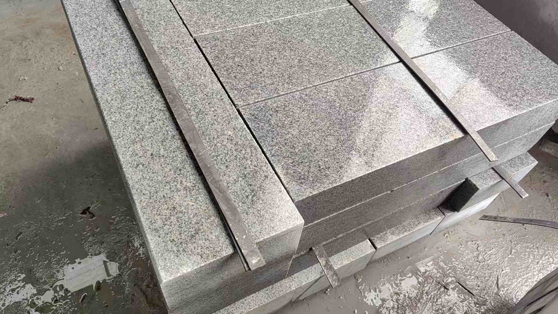 驻马店芝麻灰 芝麻白 路牙石 路侧石 马路牙子