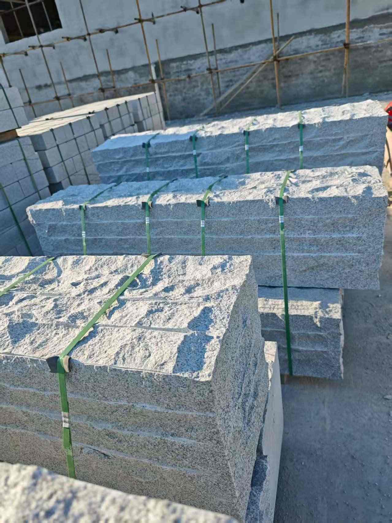 驻马店芝麻白自然面整石 坐凳